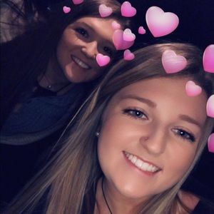 Meet your Posher, Tori